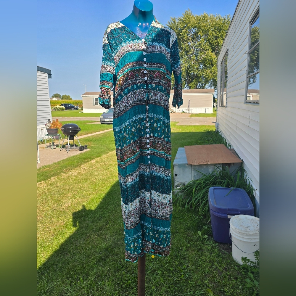 Long duster or beach cover